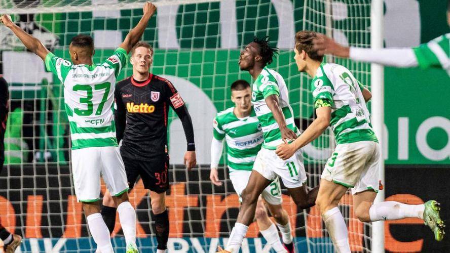 欧冠资格赛前瞻：谢尔本深陷保级泥潭，林菲尔德“铁桶阵”志在晋级