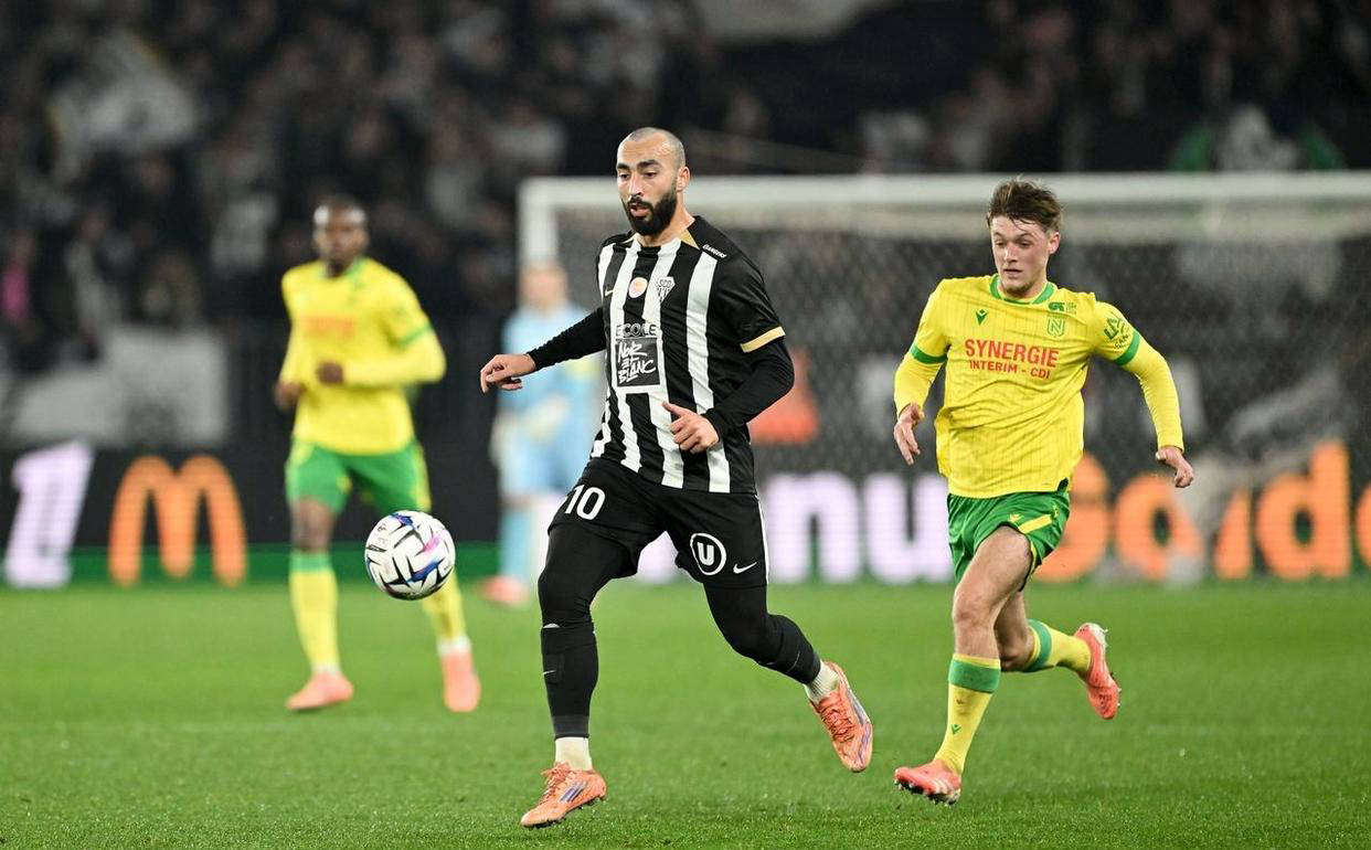 法甲第16轮战罢，榜首突变令人惊讶